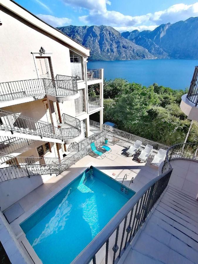 Bay Of Kotor View Apartment With Pool Prčanj المظهر الخارجي الصورة