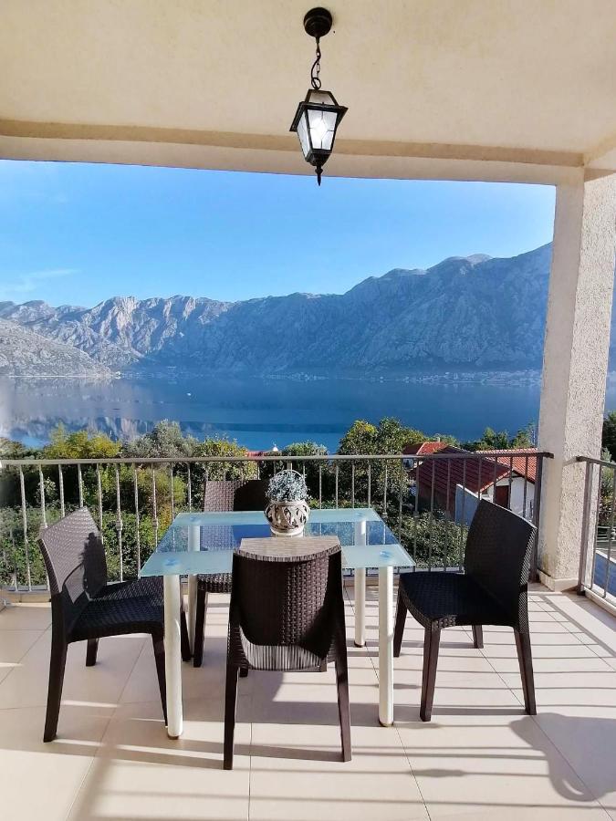 Bay Of Kotor View Apartment With Pool Prčanj المظهر الخارجي الصورة