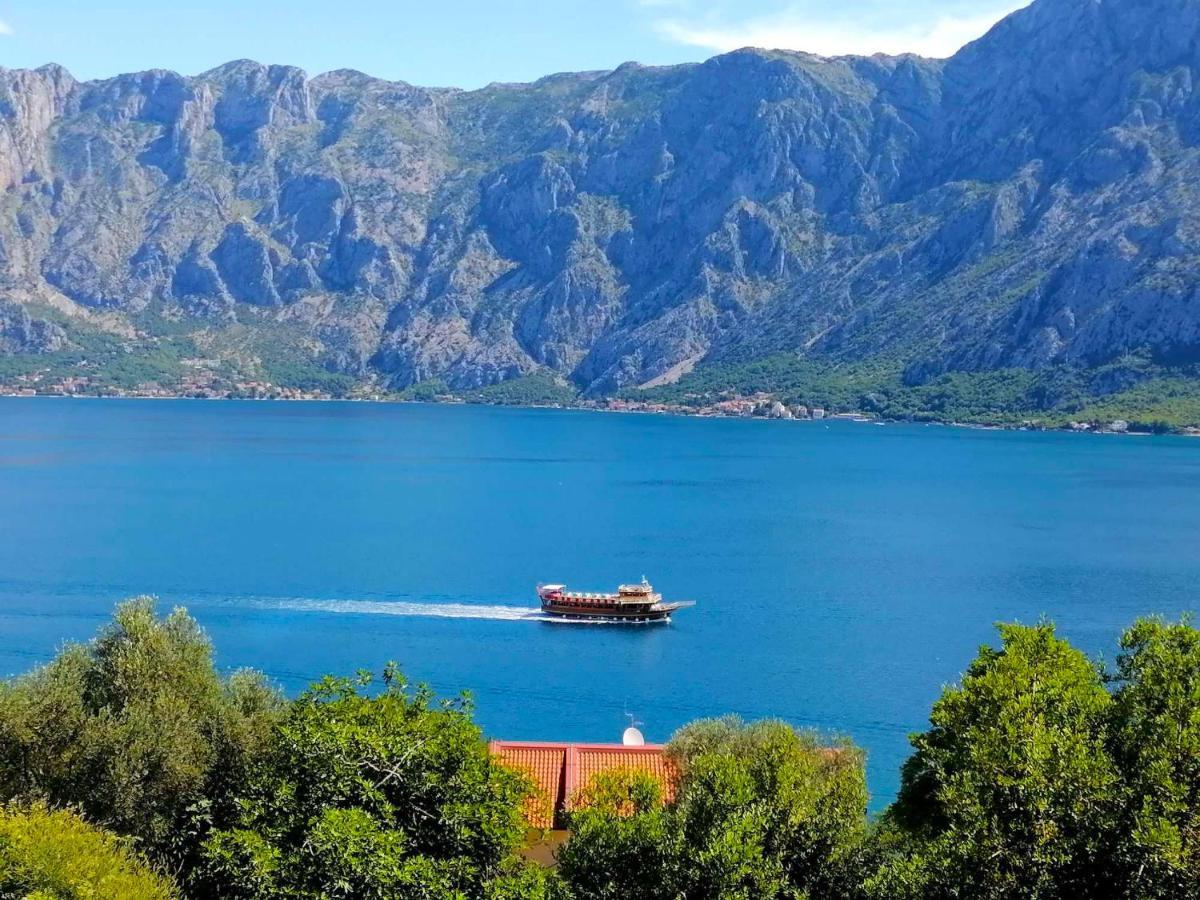 Bay Of Kotor View Apartment With Pool Prčanj المظهر الخارجي الصورة